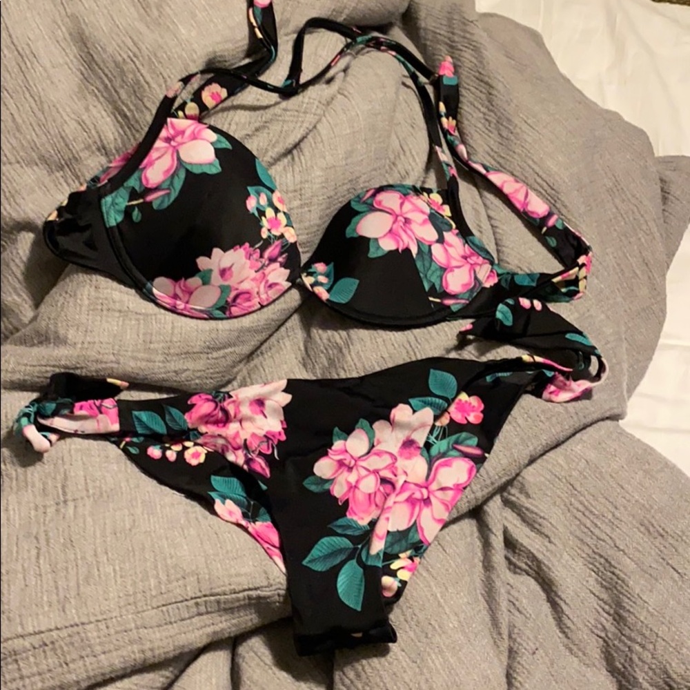 Floral Guess Bikini